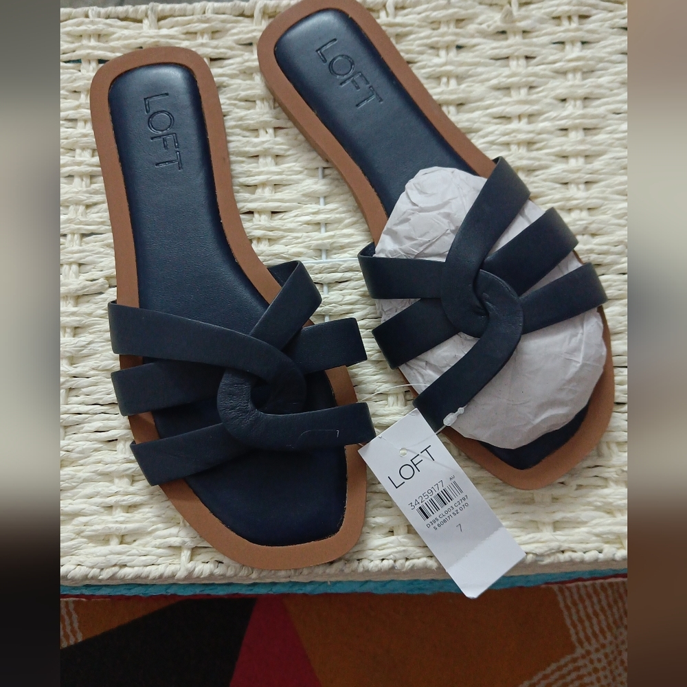 Strappy Leather Slide Sandal - Picture 5 of 6